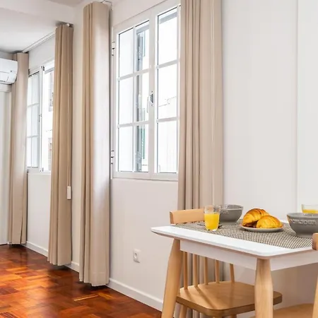 Ribeira Do Esmeraldo By Homie *